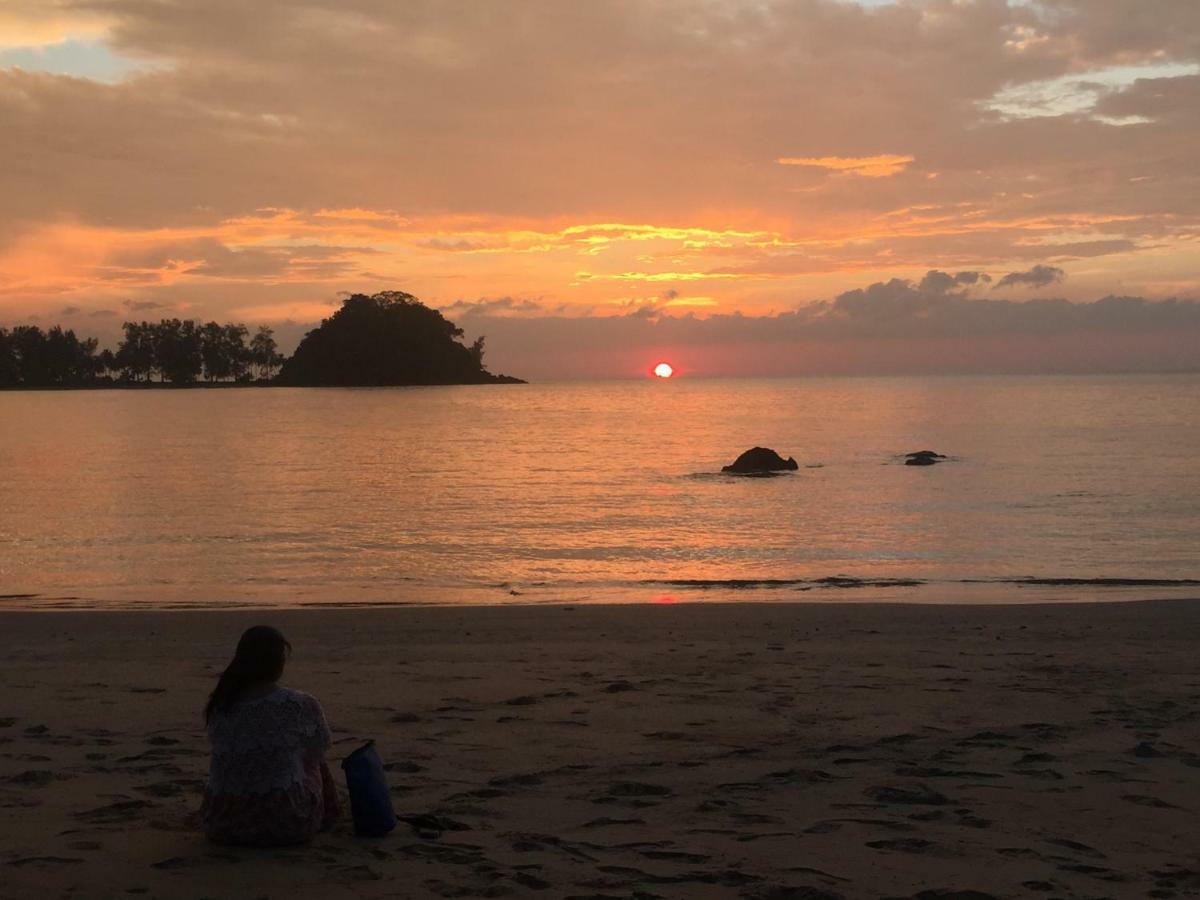 Sea Rounding Hotel Ko Phra Thong Eksteriør billede